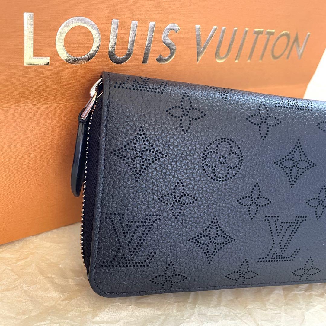 LOUIS VUITTON マヒナ ウォレット
