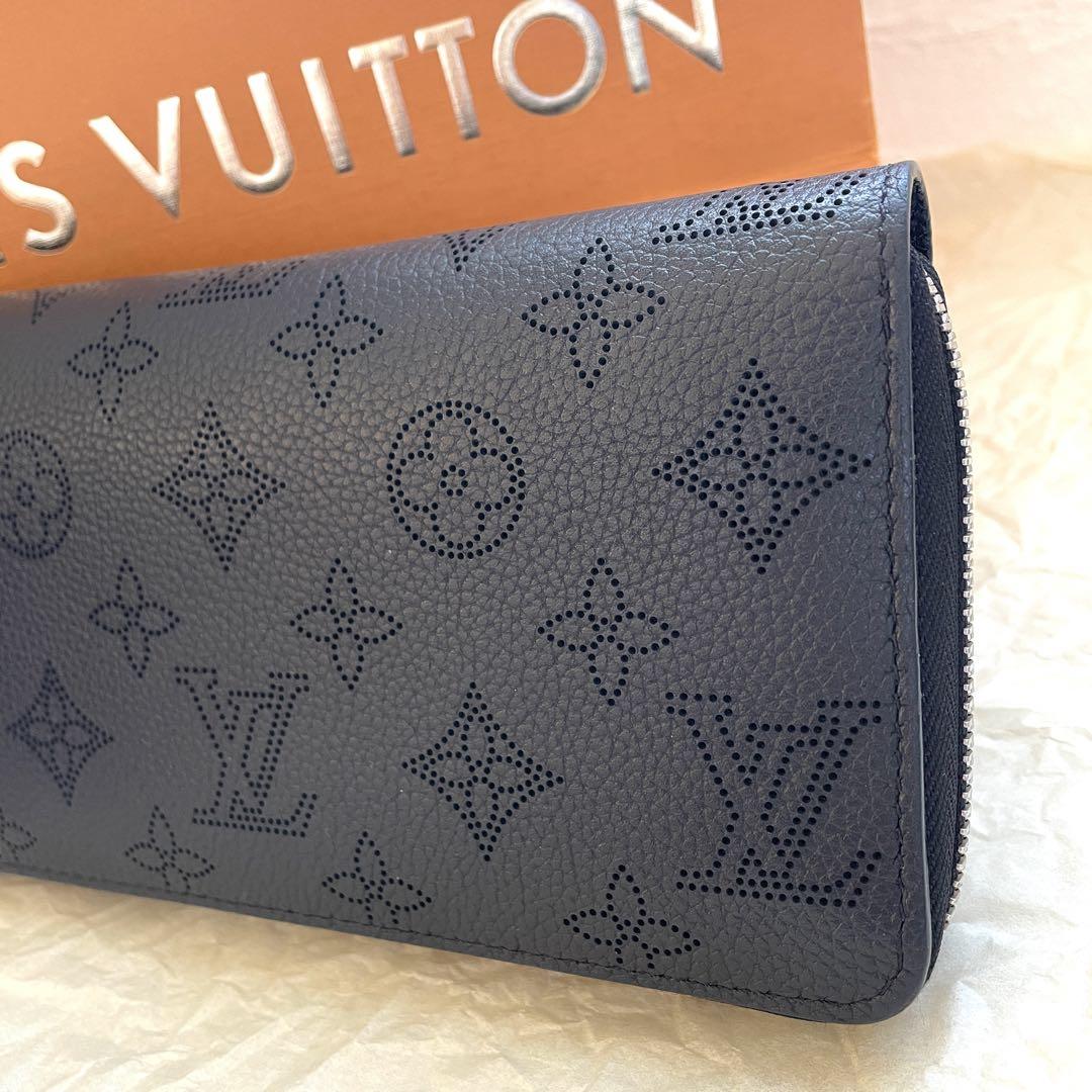 LOUIS VUITTON マヒナ ウォレット