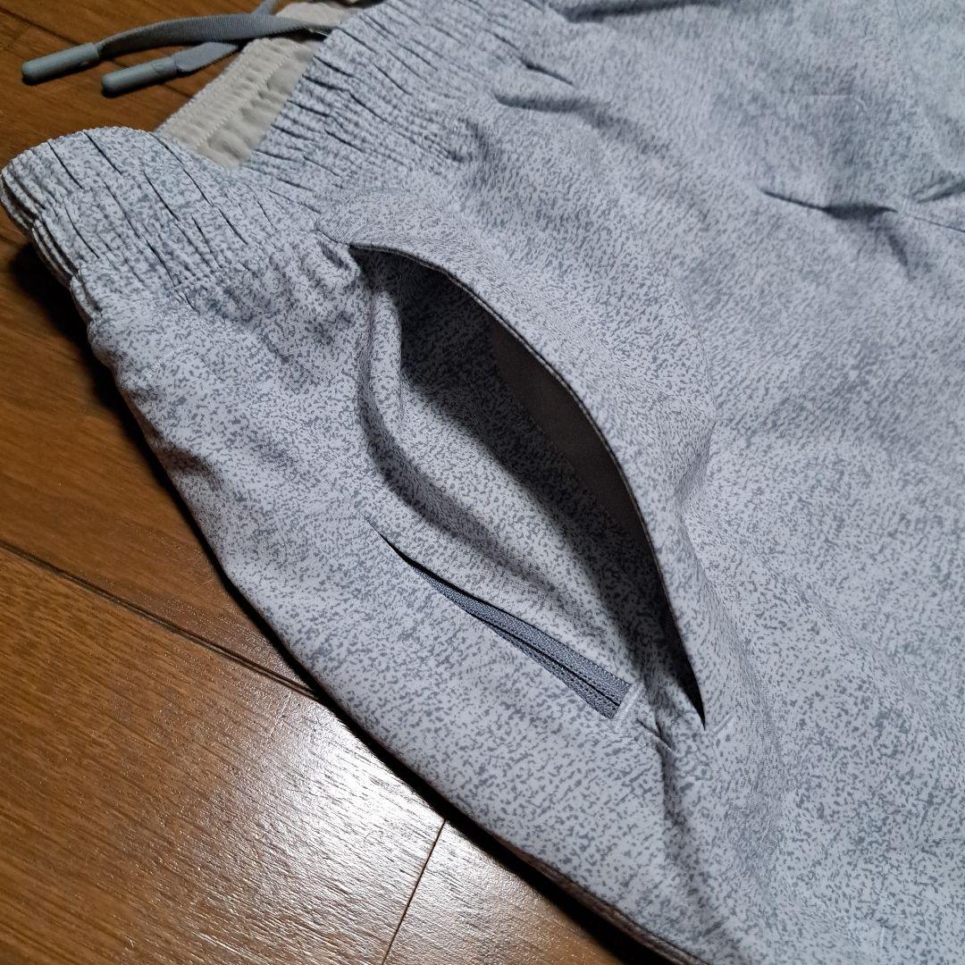 【美品】lululemon Pace Breakerメンズ ショーツ股下9インチ