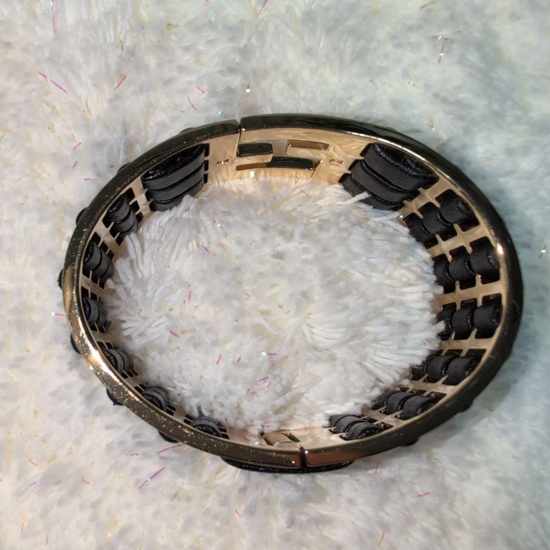 【✨極美品✨】FENDI　ブレスレット　バングル　ゴールド　レザー　16㎝