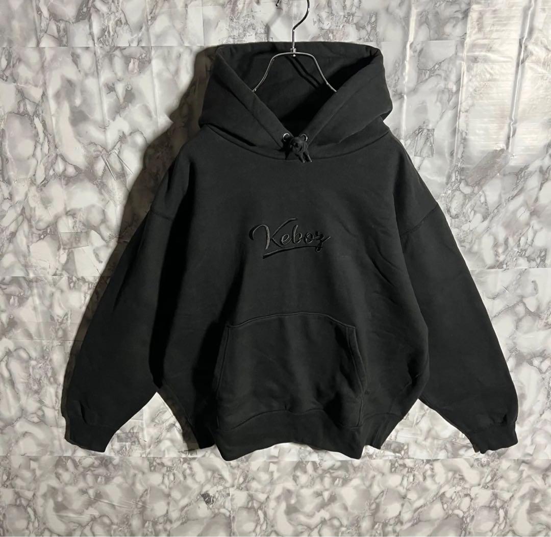 【関税込】 ロゴフード - ブラック WCC OG LOGO ZIP HOODY - BLACK | On Fleek