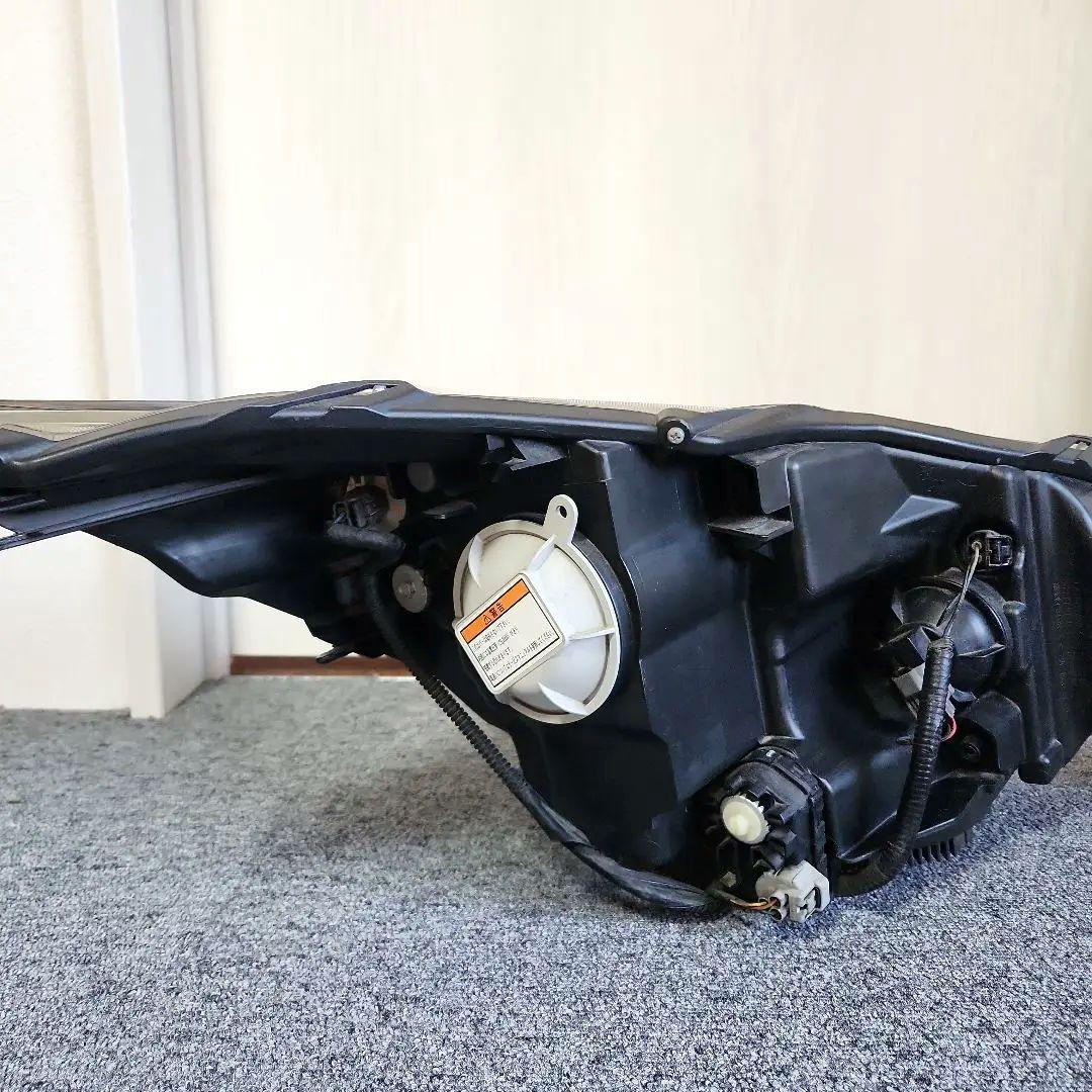 HONDA RG1 ステップワゴン ヘッドライト　左側