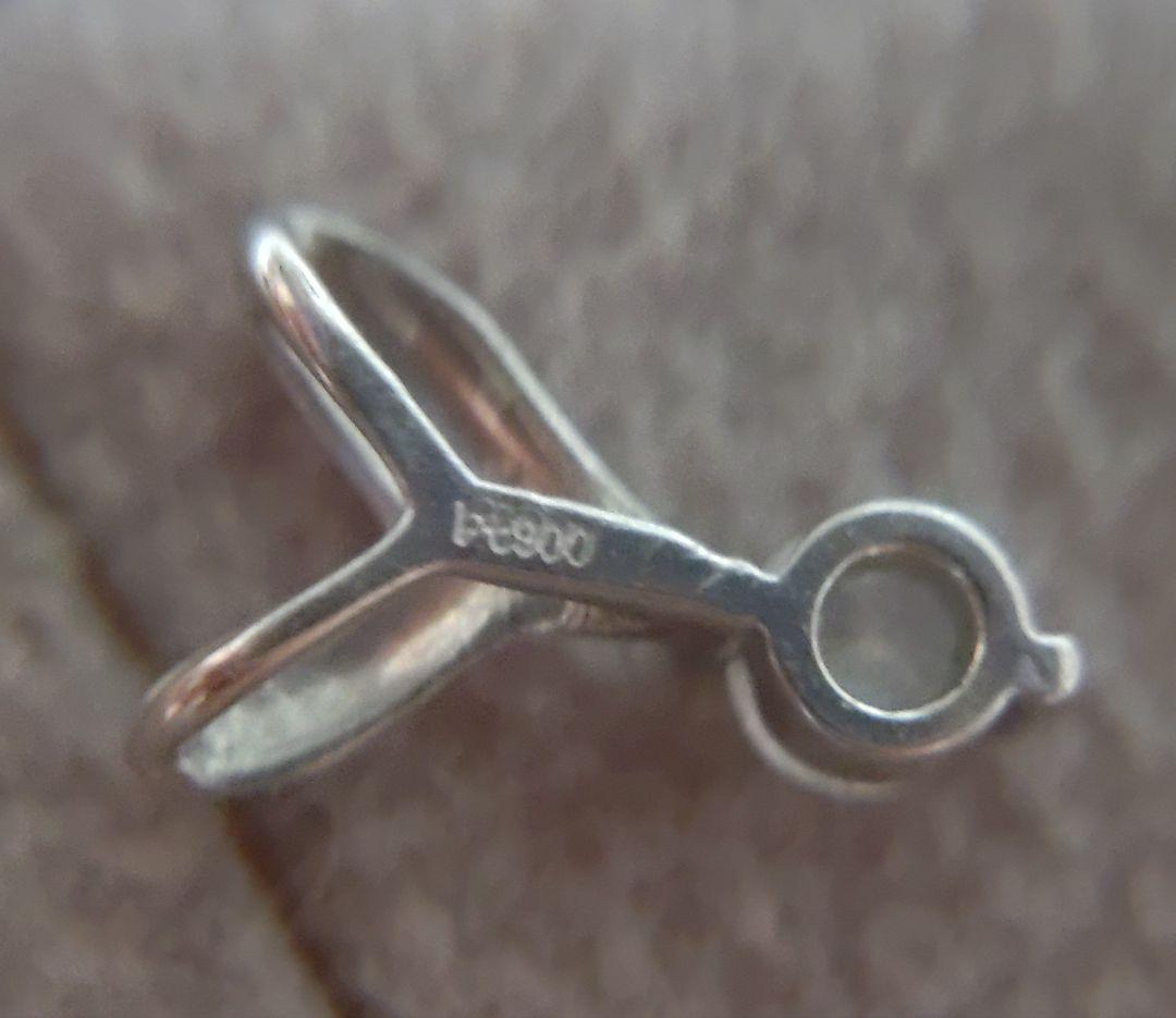 pt900トップ　　ダイヤモンド透明無色0.11ct