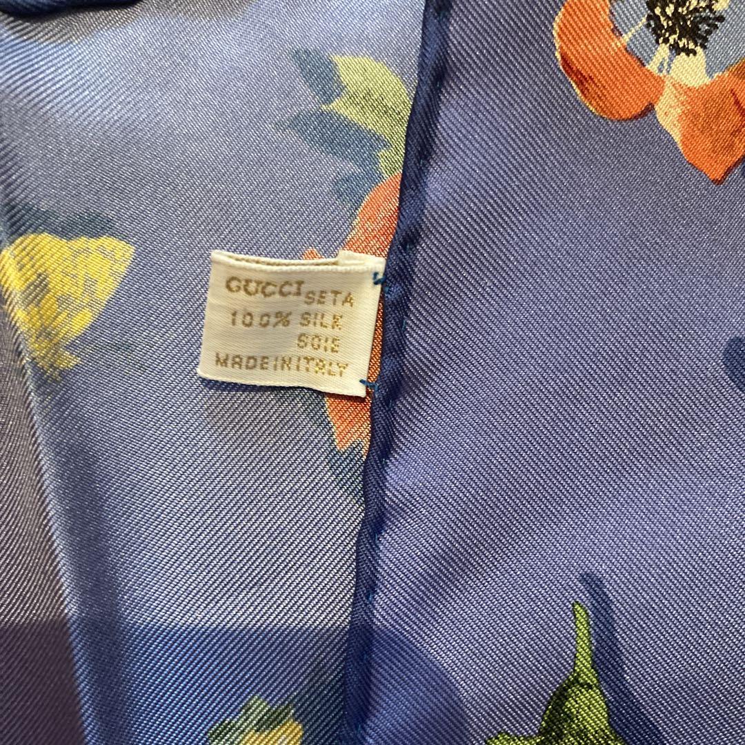 GUCCI 花柄 シルクスカーフ　45x45