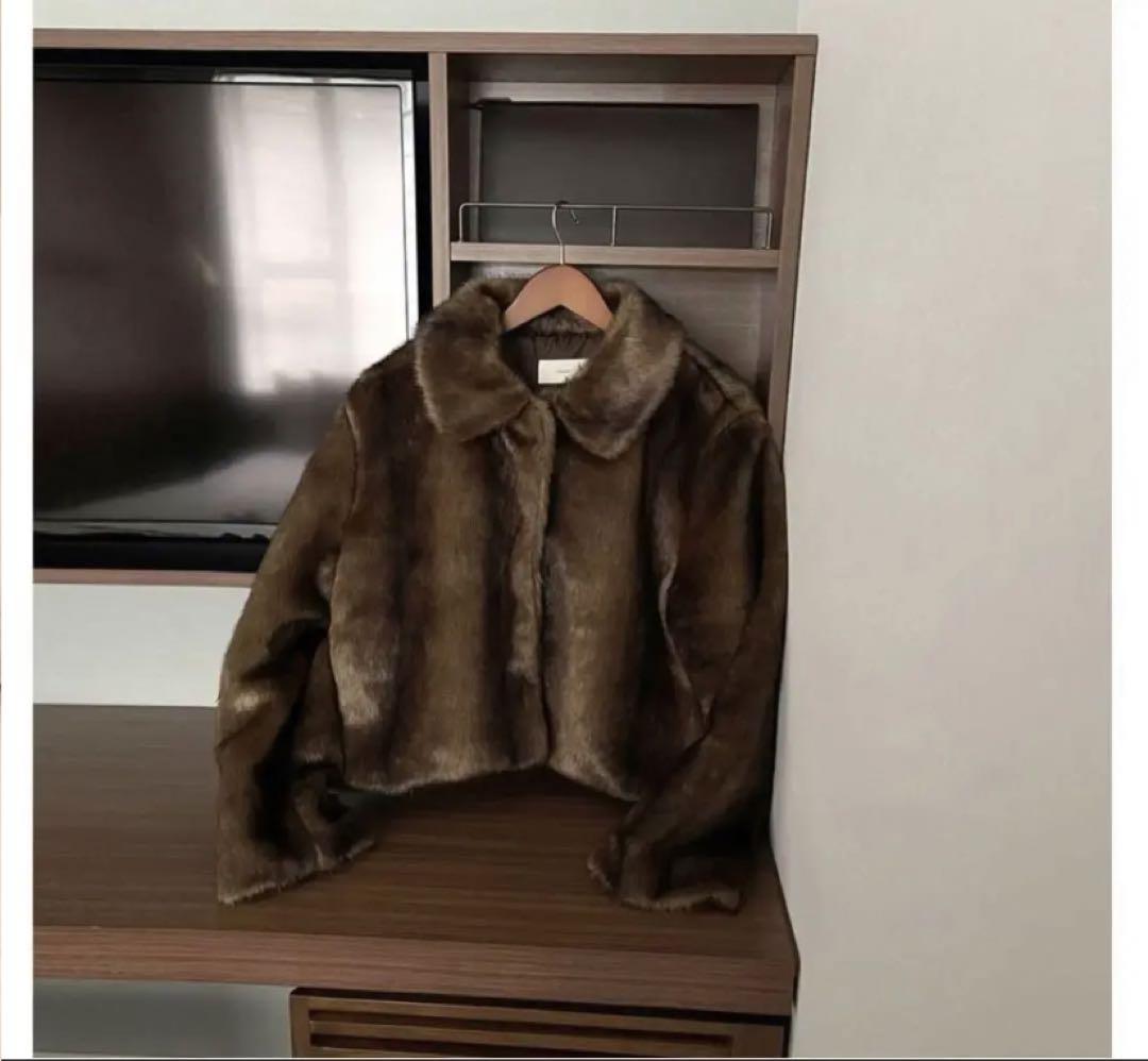 NUGU ファーコートtreean berry fur jacket ブラウン NUGU ファーコートtreean berry fur jacket