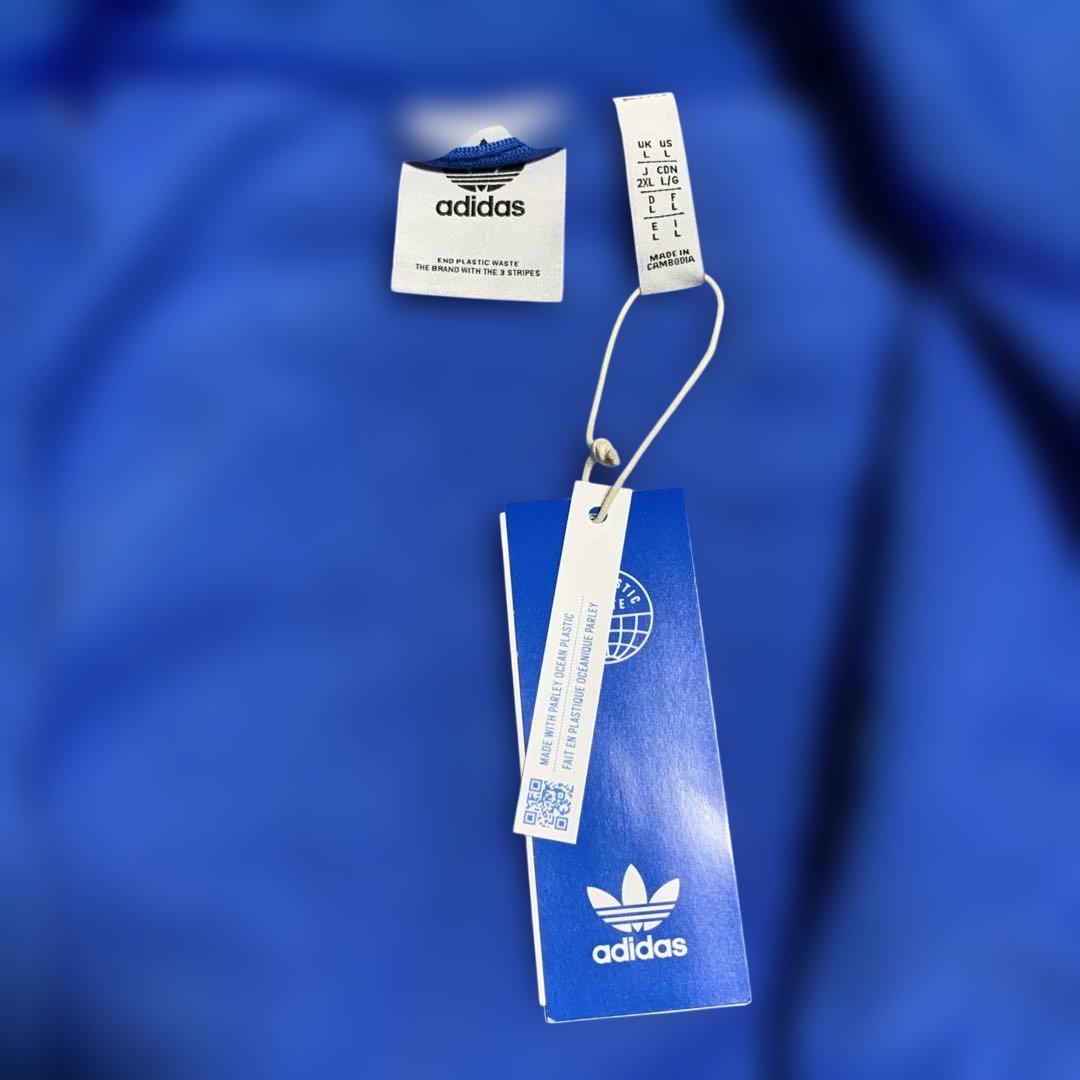 adidas ストライプジャケット 青