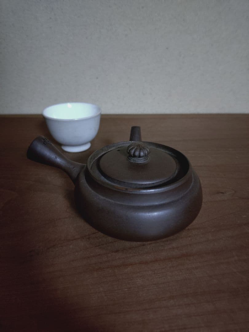 万古焼 急須と白万古 煎茶碗 萬古焼 万古焼 急須と白万古 煎茶碗 萬古焼