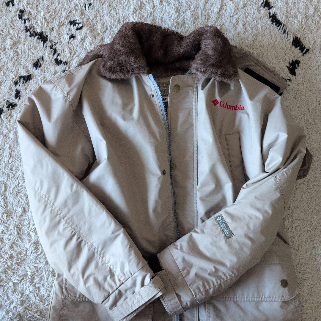 Columbia　コロンビア　アウター　コート　ファー　sサイズ