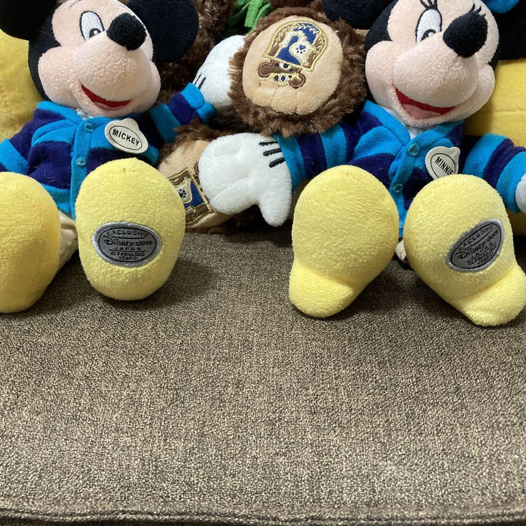 ミッキーマウス、サンタ、ミニーマウス、ディズニーキャラクター