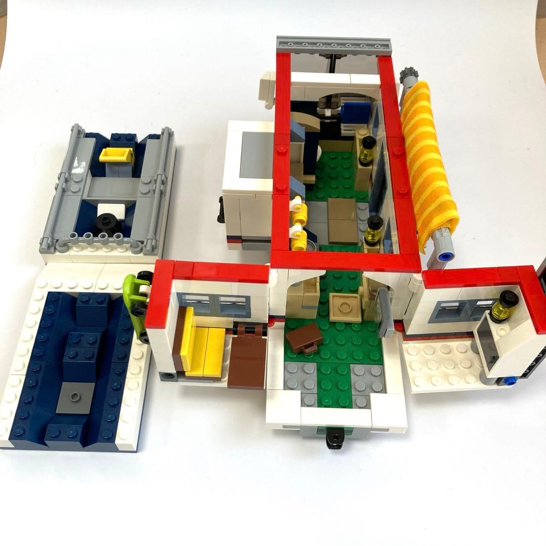 クリエイターキャンピングカー