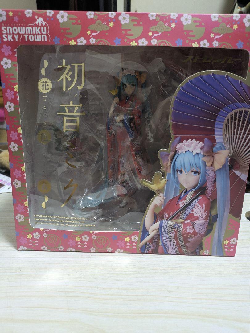 1/8スケール 塗装済完成品 初音ミク〜花色衣〜 箱にダメージ有