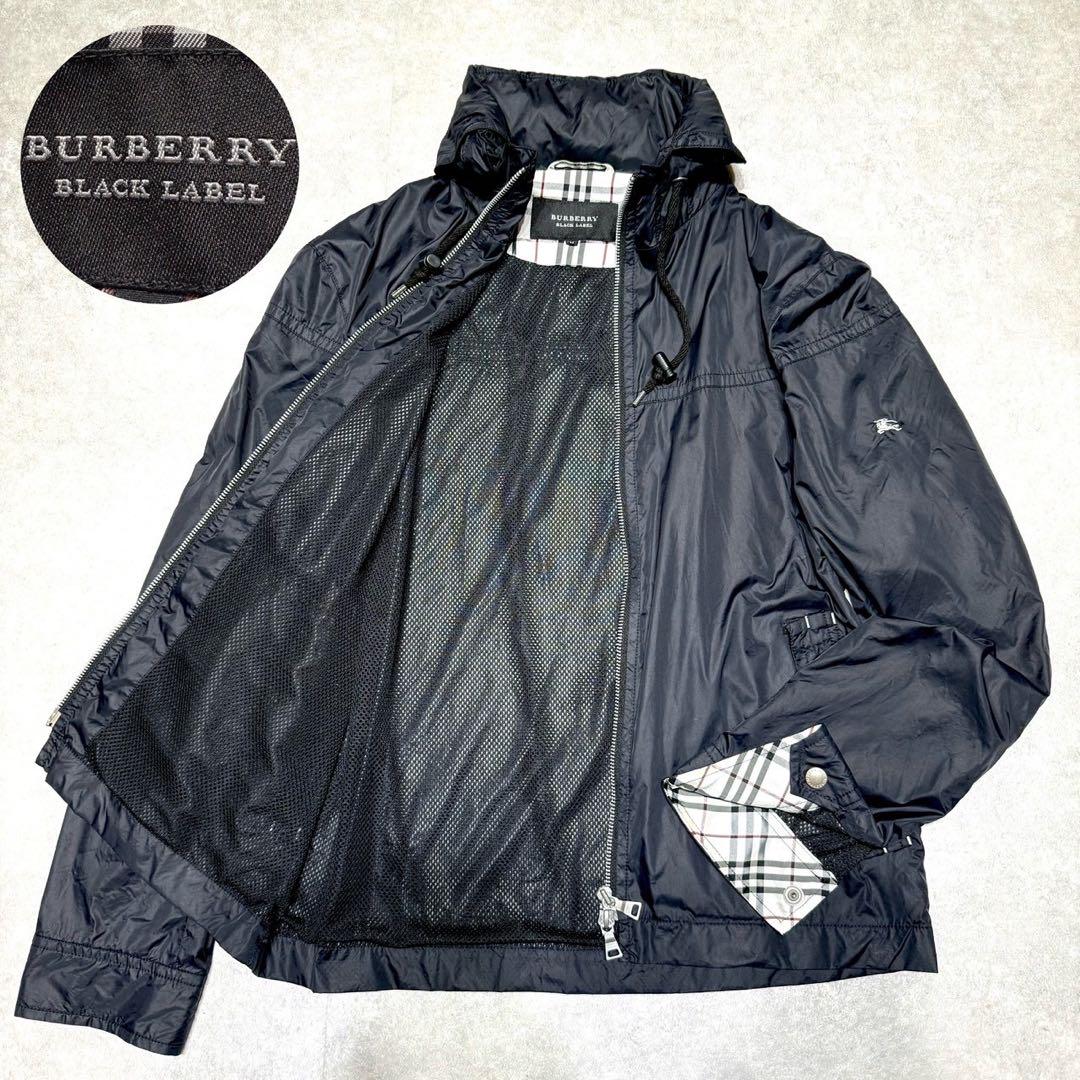 美品☆バーバリーブラックレーベル ナイロン パーカー ブルゾン ノバチェック 黒