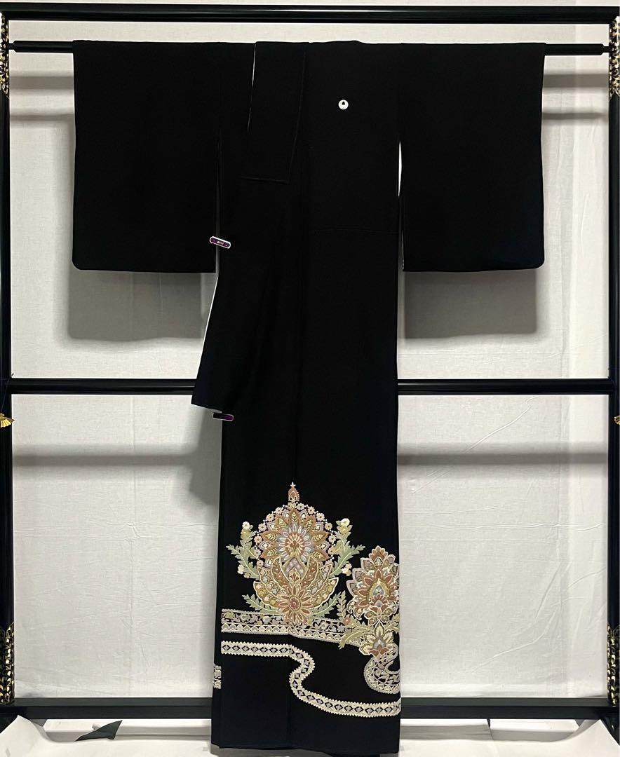 ①⓪⑧黒留袖　総刺繍　総相良　正絹　着物　比翼仕立て　美品　フォロー割対象外
