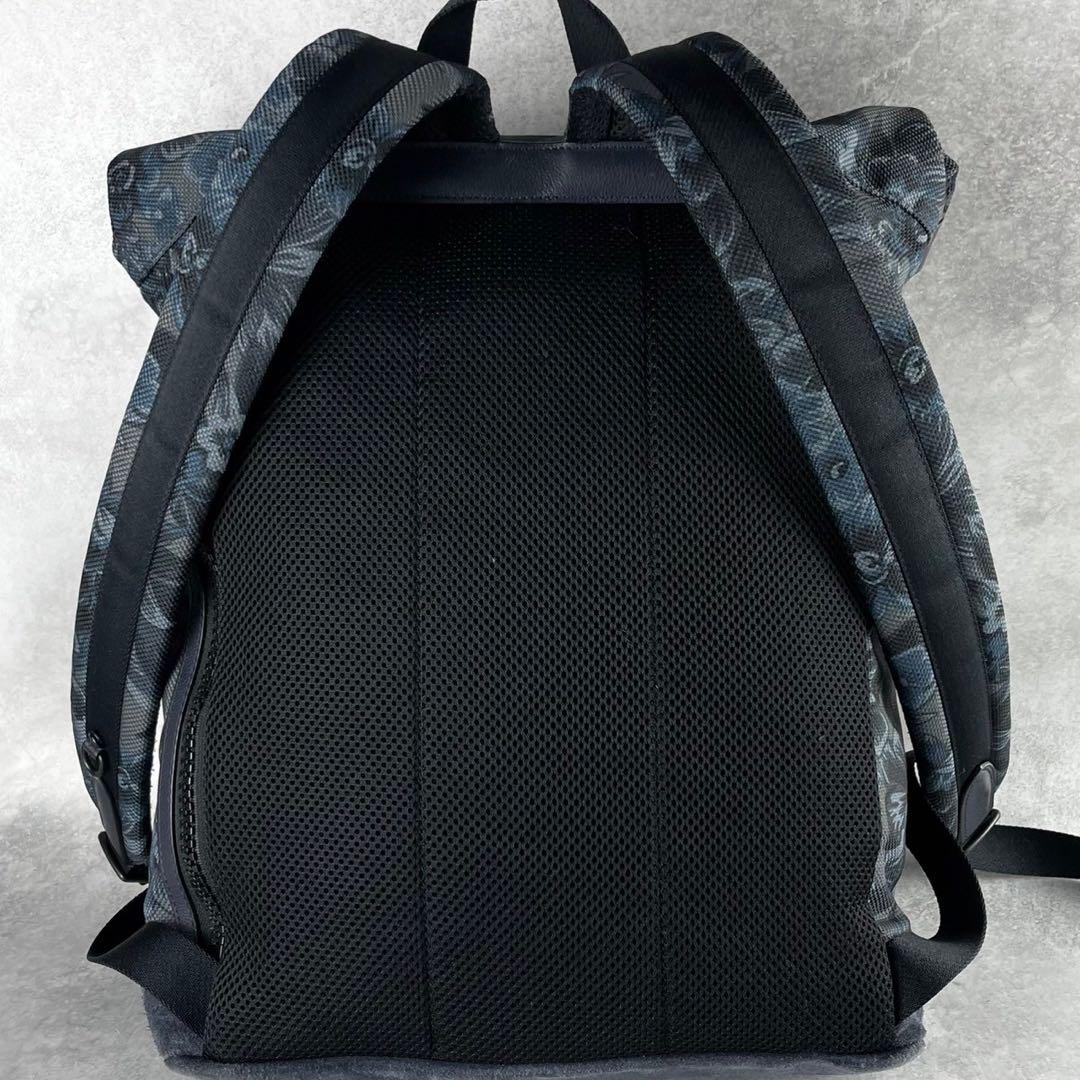 希少×極美品✨花柄　総柄　シボ革レザー　リュック　バックパック　ネイビー　黒