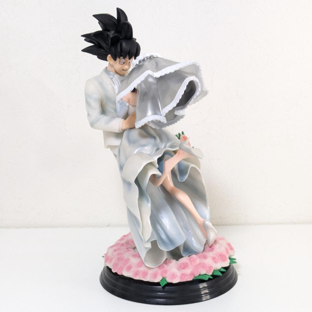 ドラゴンボール　悟空とチチ　ウェディングハグ　完成品フィギュア　箱付き　海外限定