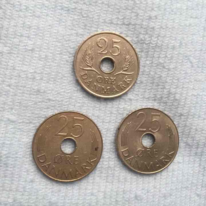 メルカリ 外国コイン デンマーク 25 Ore 三枚セット 旧貨幣 金貨 銀貨 記念硬貨 990 中古や未使用のフリマ メルカリ 外国コイン デンマーク 25 Ore 三枚セット 旧貨幣 金貨 銀貨 記念硬貨 990 中古や未使用のフリマ