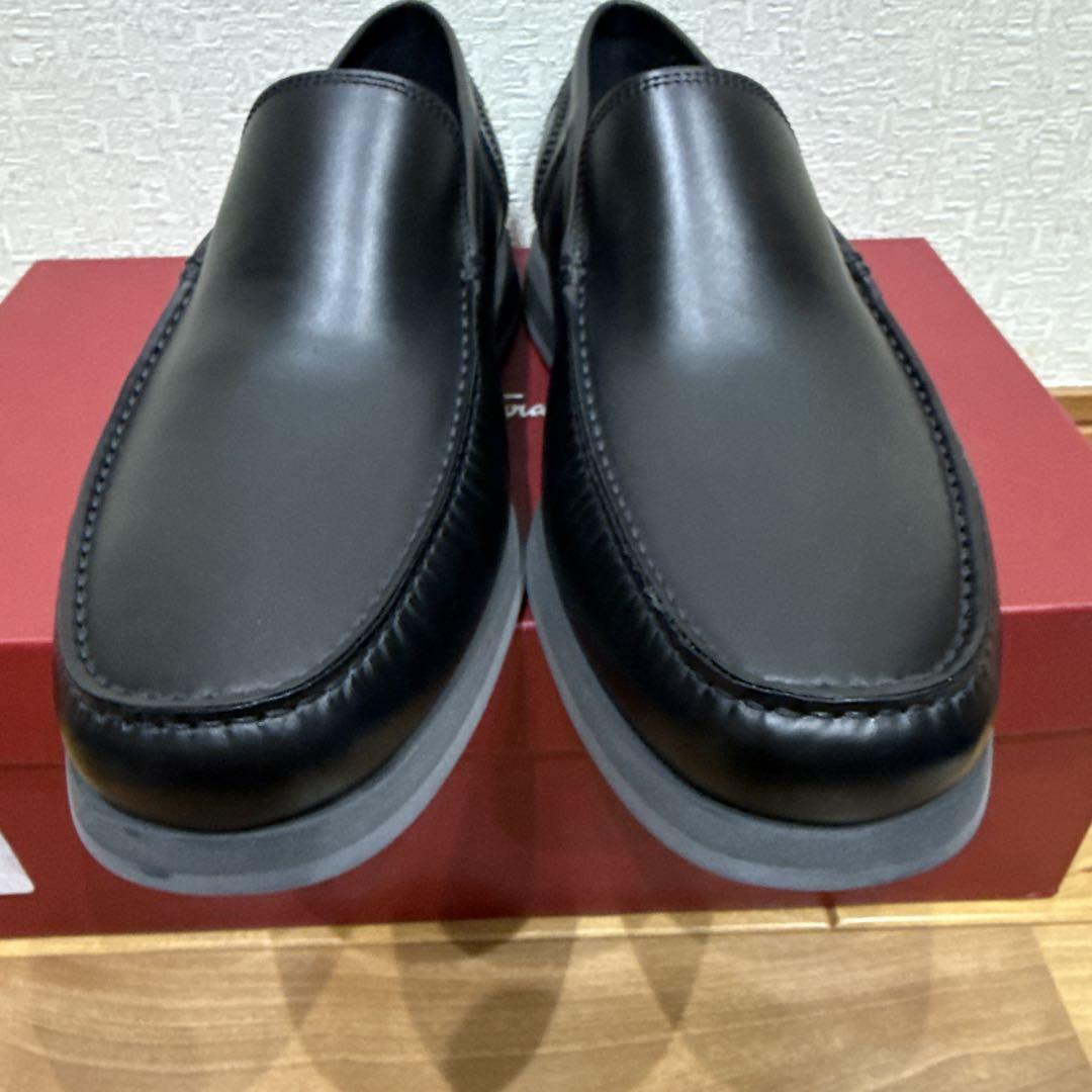 未使用✨Ferragamo フェラガモ　ローファー　レザー　ブラック　スリッポン FERRAGAMO（フェラガモ）レザースリッポン ブラック/7EE/26cm
