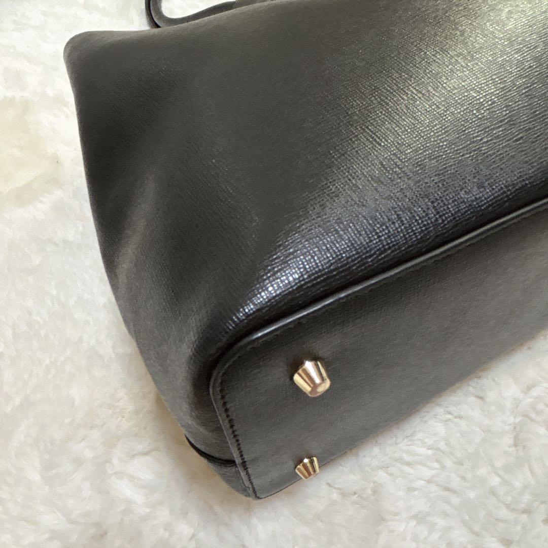 フルラ FURLA テッサ サフィアーノレザー トートバッグ A4可能 フルラ FURLA テッサ サフィアーノレザー トートバッグ A4可能