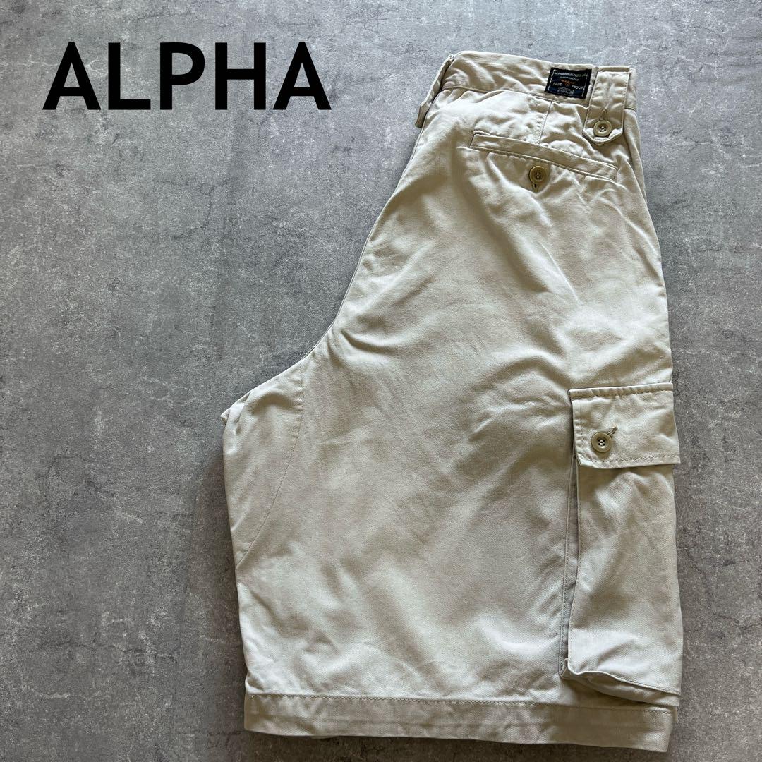 ALPHA INDUSTRIESカーゴハーフパンツ　クリーム　Mメンズ