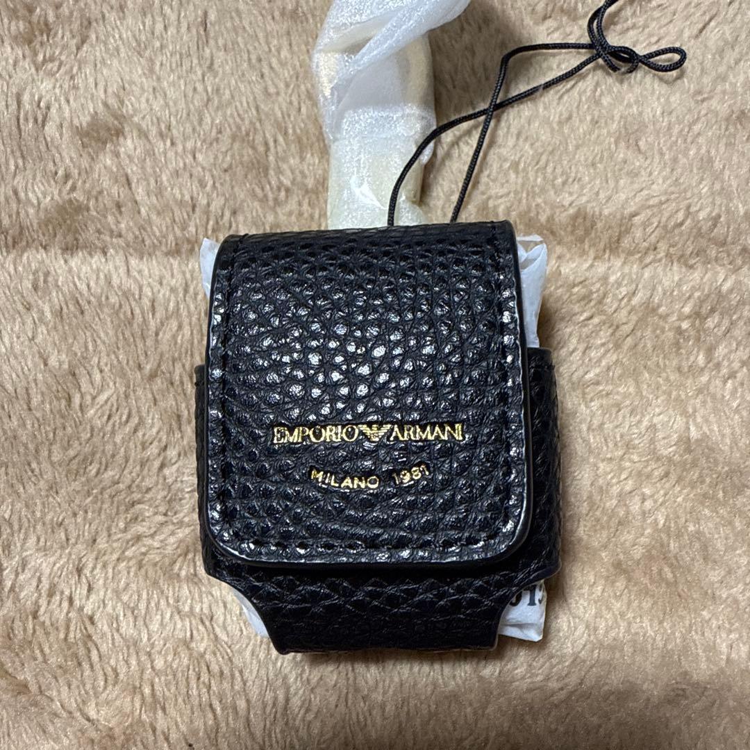 エンポリオアルマーニ airpodsケース