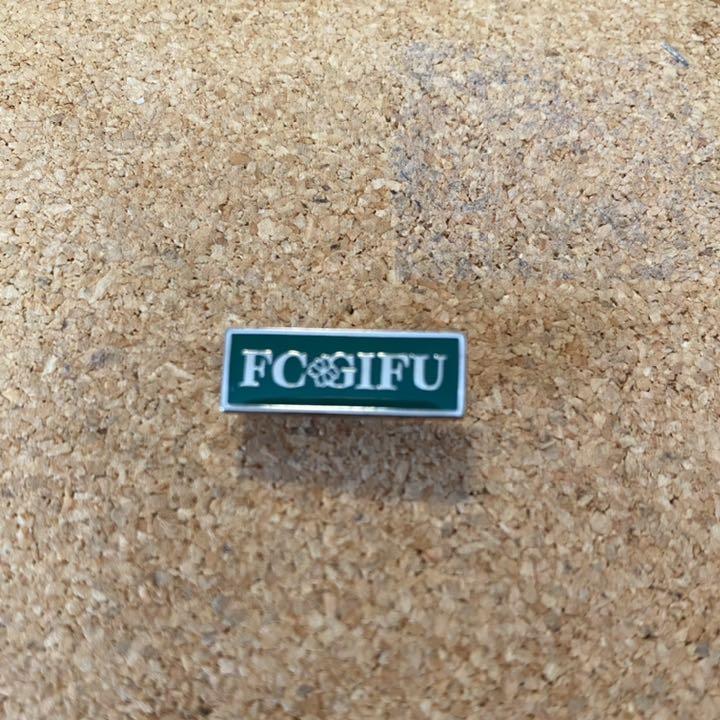 FC GIFU のピンバッジ 未使用