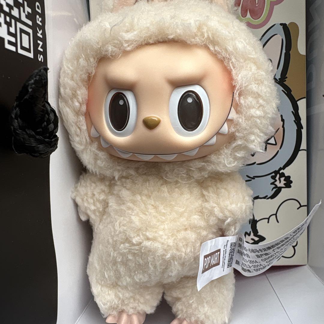 LABUBU THE MONSTER Exciting Macaron マカロン