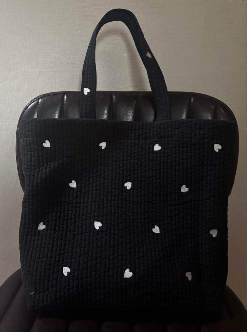 berry様専用　ヌビ　トートバッグ　バッハ風　ブラック×白ハート　刺繍