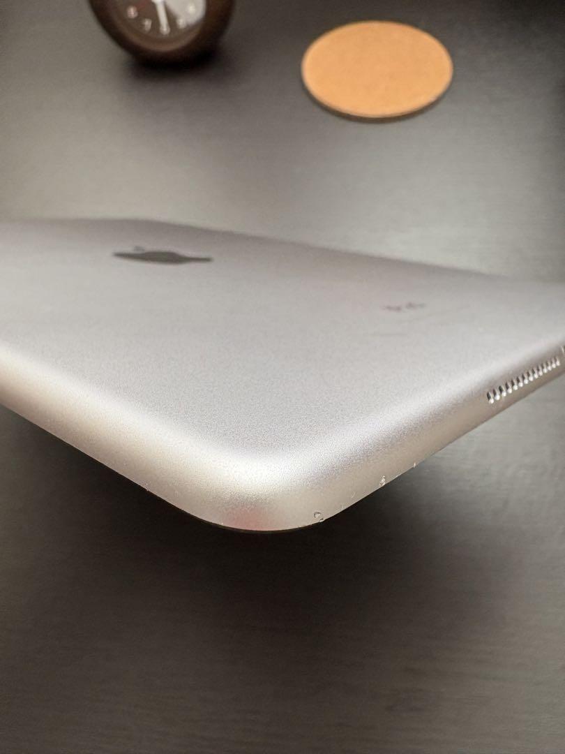 よ*1様 iPad air 2 64GB WiFiモデル シルバー 本体
