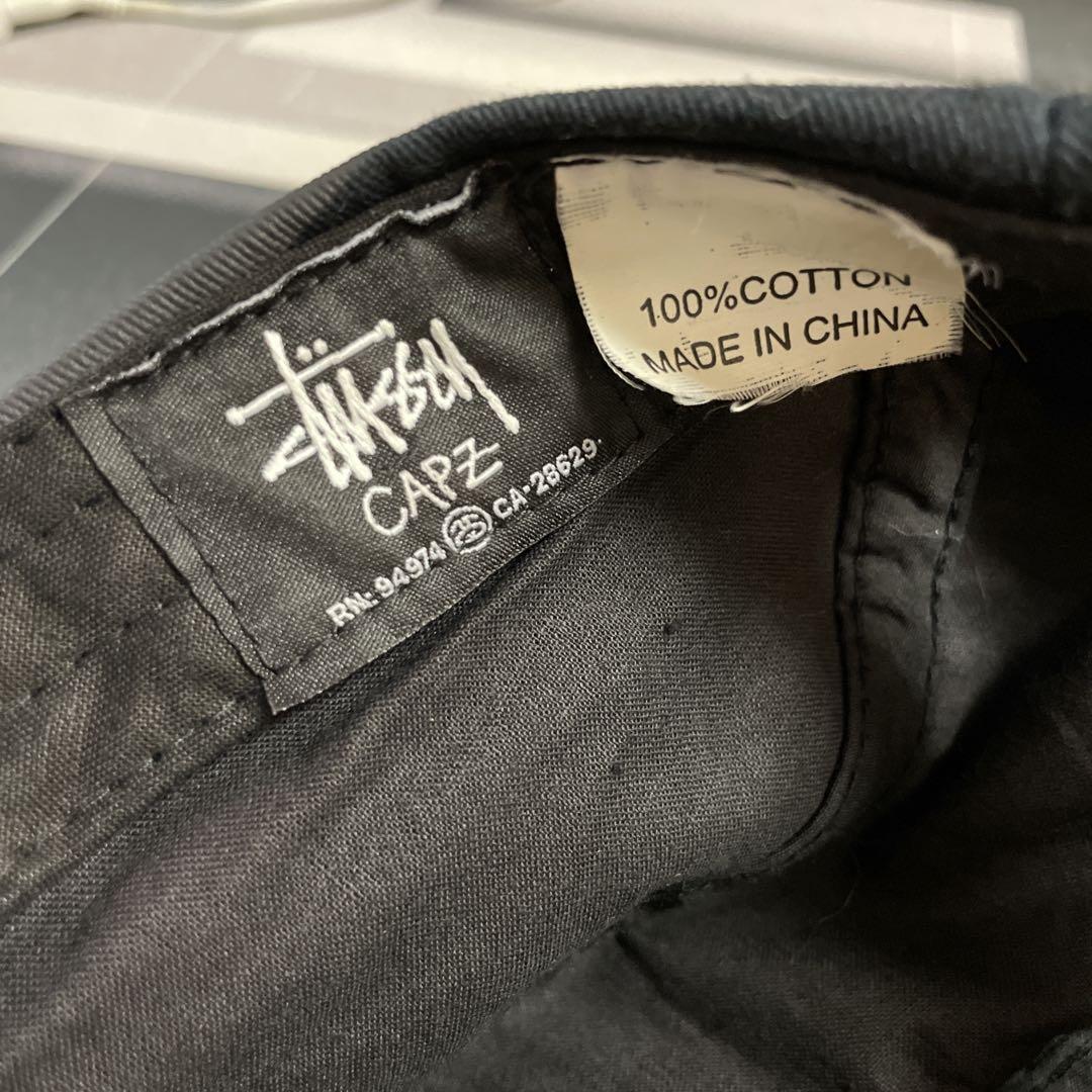 Stussy ネイビー 刺繍ロゴ キャップ - メルカリ