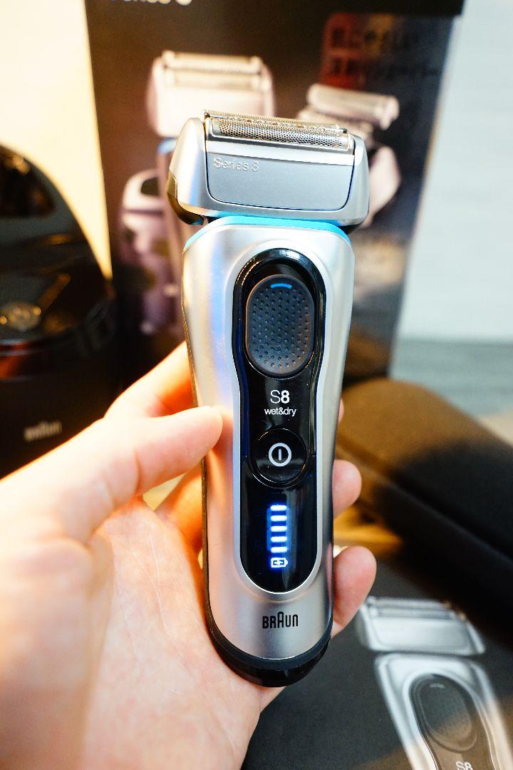 美品】BRAUN Series 8 8365cc メンズシェーバー - メルカリ