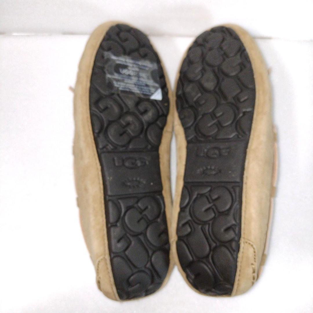 ugg モカシン　5612 dakota