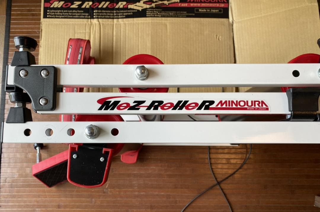 ローラー台 タイヤ