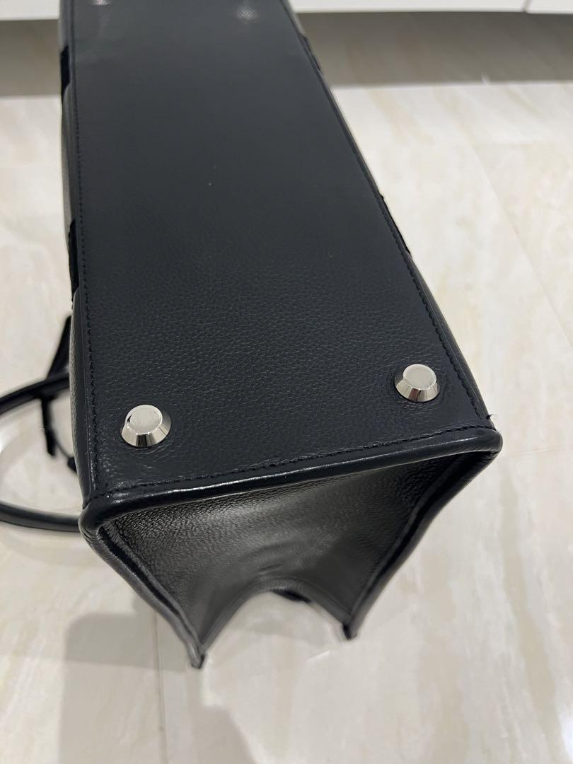超美品　バレンシアガ　トートバッグ　ハードウェア　レザー　黒　ブラック