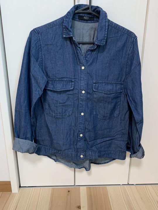 メルカリ Azul By Moussy アズール デニムシャツ シャツ ブラウス 七分 長袖 1 000 中古や未使用のフリマ