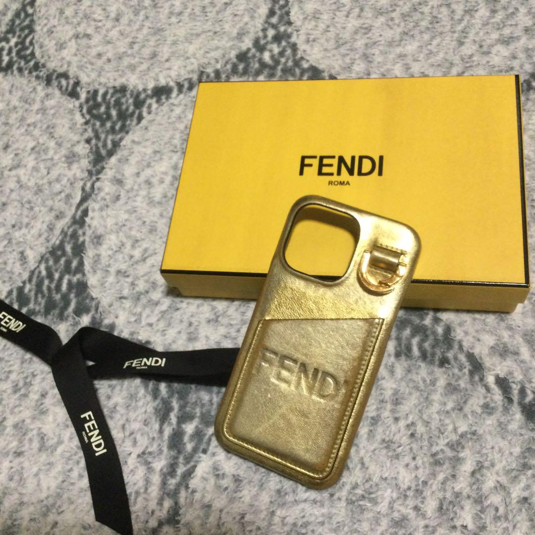 2021年春の FENDI フェンディ革製 iPhone13proケース レザー ゴールド ライスター純正 まる様 フェンディ スマホケース モバイルケース/カバー