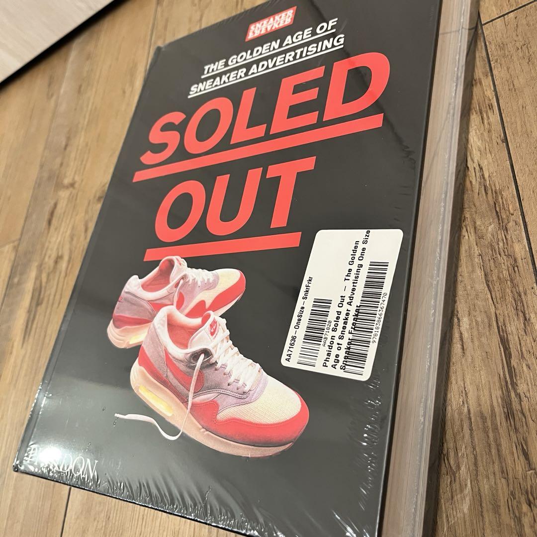 phaidon soled out 新品 洋書 スニーカー