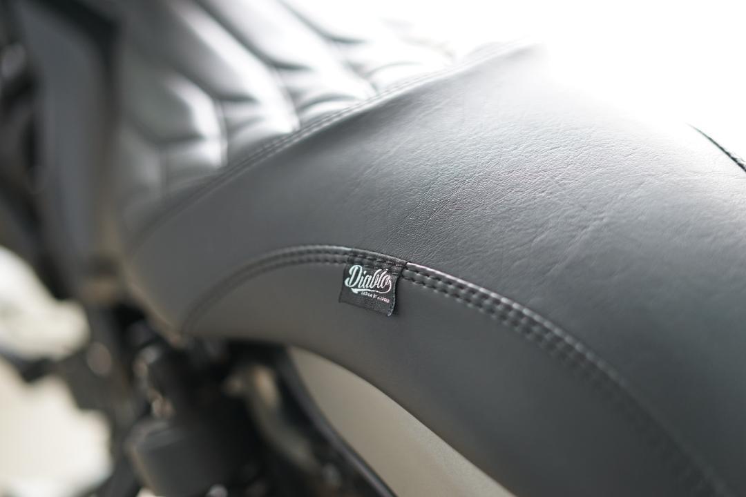 定価37100円　レブル 250 &500 Kspeed　シート　RB0130