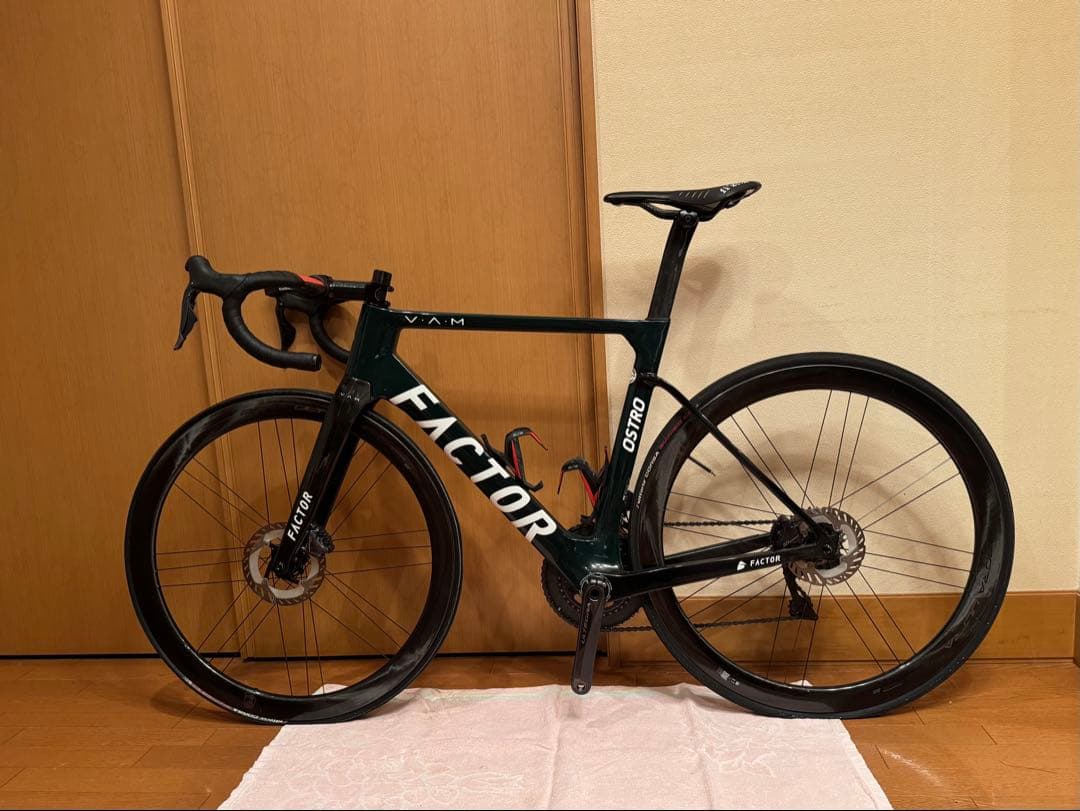美品!ファクター FACTOR OSTRO VAM オストロ ロードバイク完成車 美品!ファクター FACTOR OSTRO VAM オストロ ロードバイク完成車