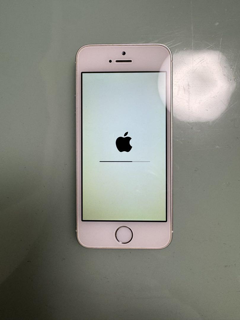 Apple iPhone 5s シルバー 本体 - メルカリ