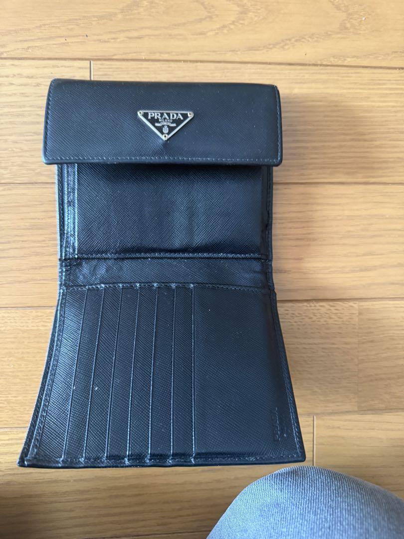 PRADA ブラック 三つ折り財布