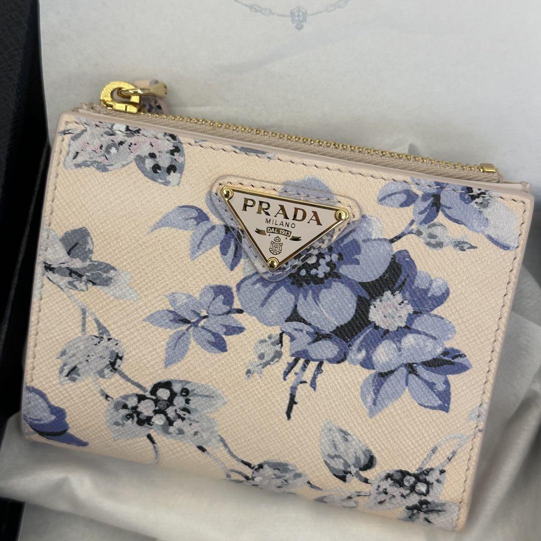 【新品】 PRADA 花柄 二つ折り 財布