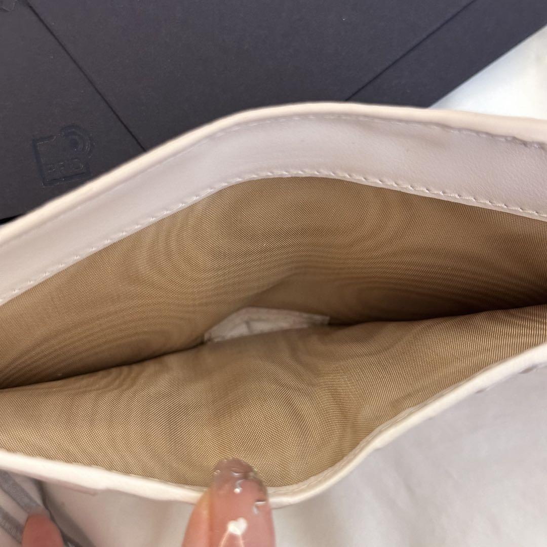 【新品】 PRADA 花柄 二つ折り 財布