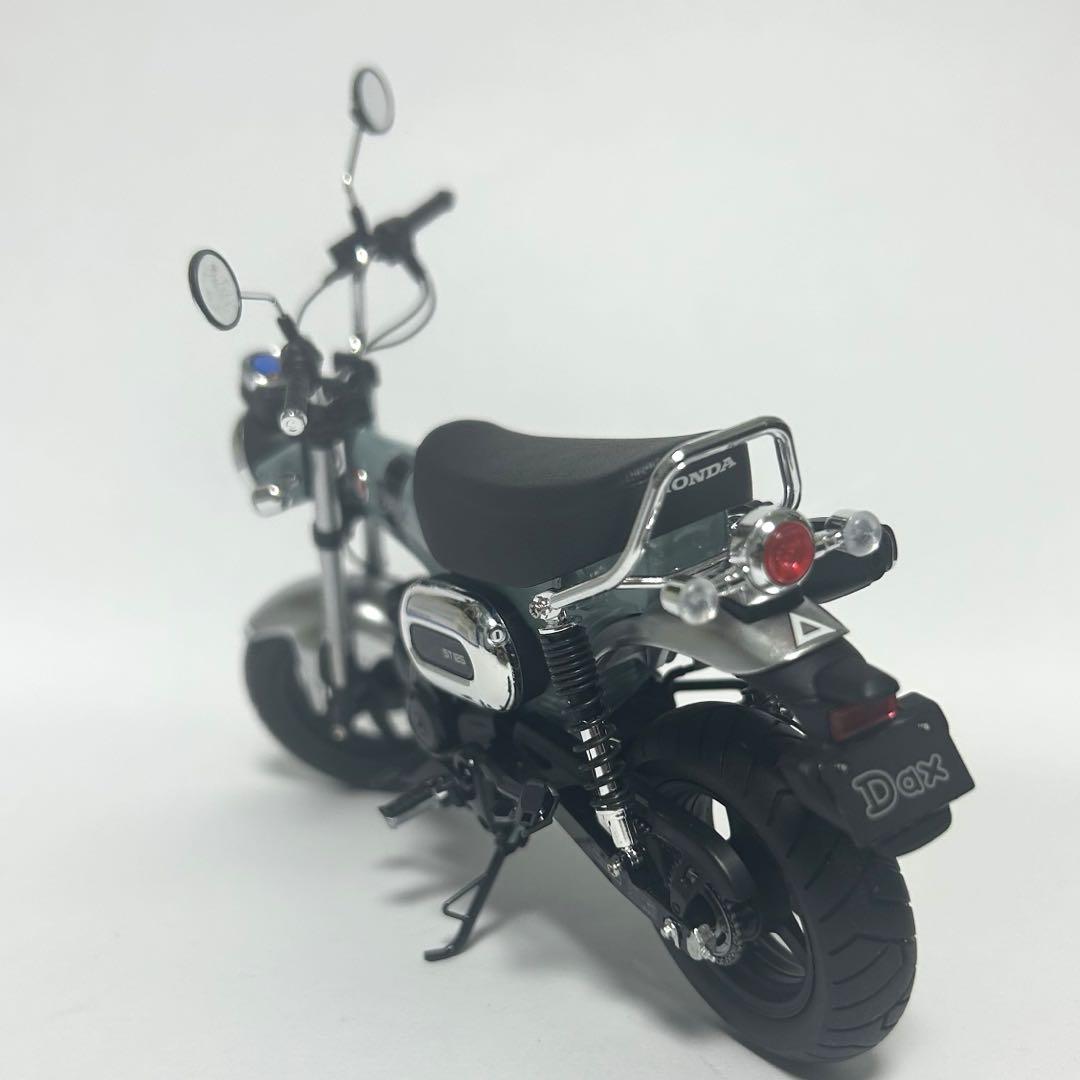 グレー　ダックス125 プラモデル　完成品