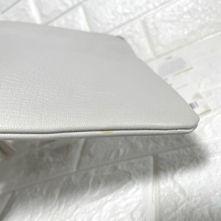 希少 AnyaHindmarch ミッキーハンド クラッチ タッセル ディズニー 全商品オープニング価格! 希少 AnyaHindmarch ミッキーハンド クラッチ タッセル ディズニー クラッチバッグ
