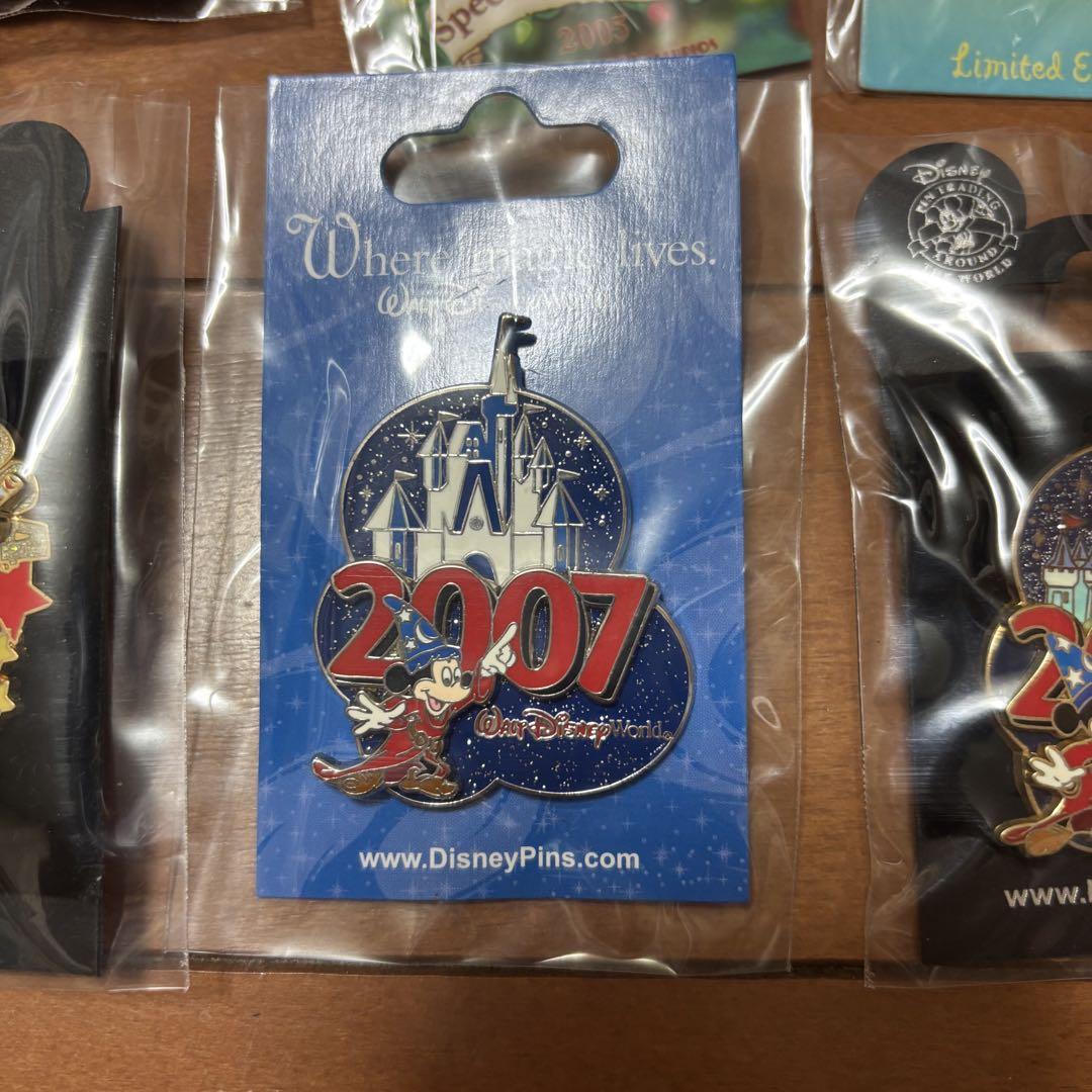 【新品未開封】海外ディズニー ピンバッジ ❷