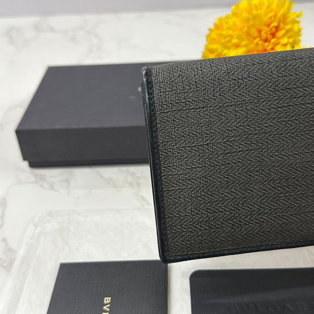 新品同様‼️ ブルガリ　BVLGARI 財布　長財布　ウィークエンド