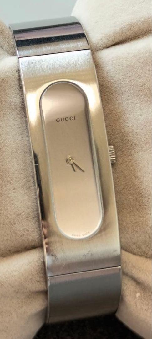 稼働 済みGUCCI グッチ 2400S バングルウォッチ SS クォーツ