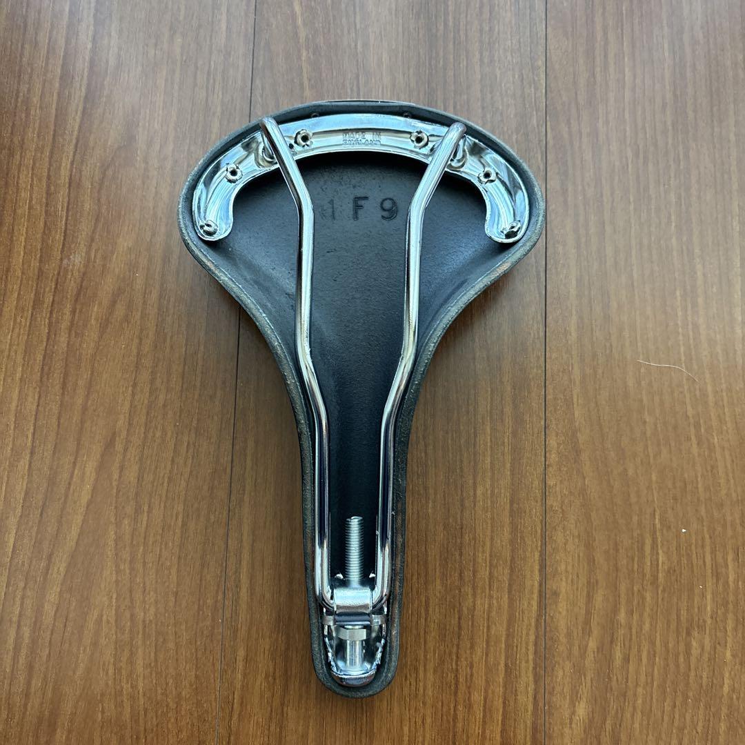 BROOKSのサドル　26000円位で買いました新品同様