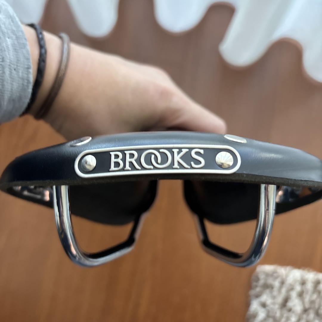 BROOKSのサドル　26000円位で買いました新品同様