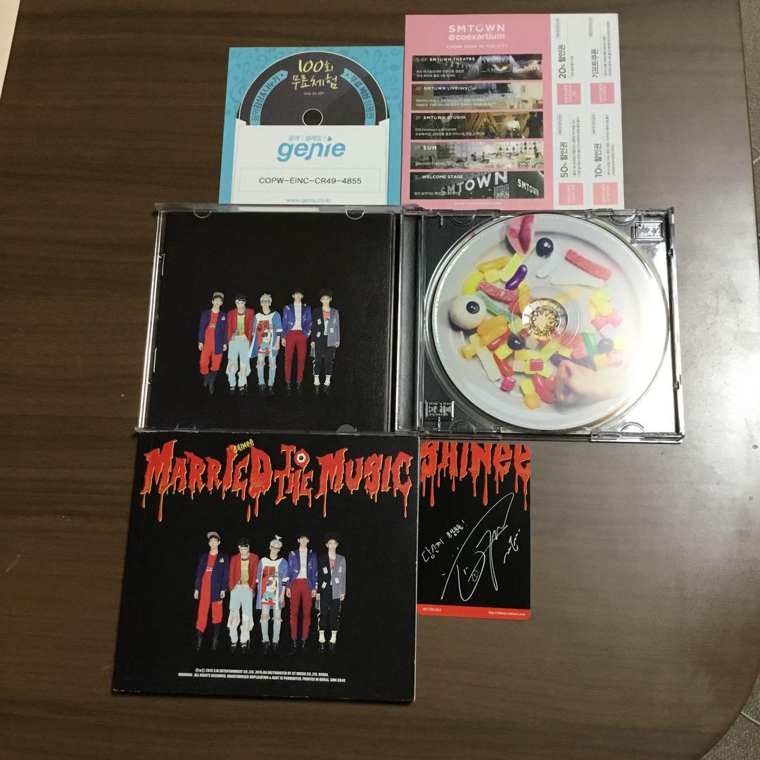 SHINee MARRIED TO THE MUSIC オニュトレカ付き❗️ - メルカリ